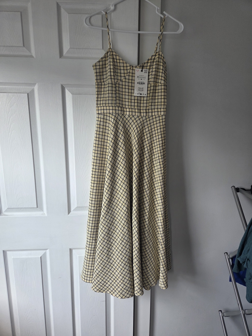 Zara Yellow And Black Dress Size M